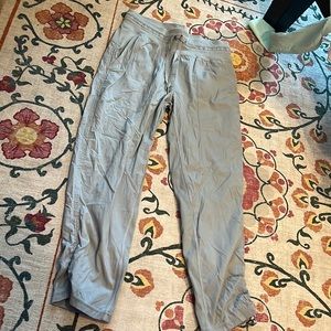 lululemon dance studio jogger 3/4 length
